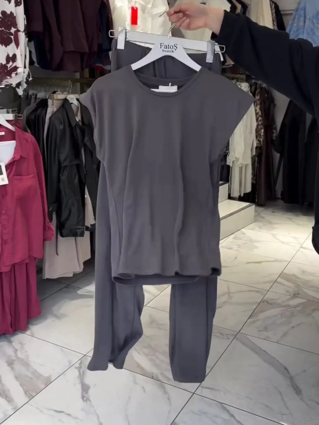 CH # 548 Cap Sleeves Top & Free-Fall Trouser