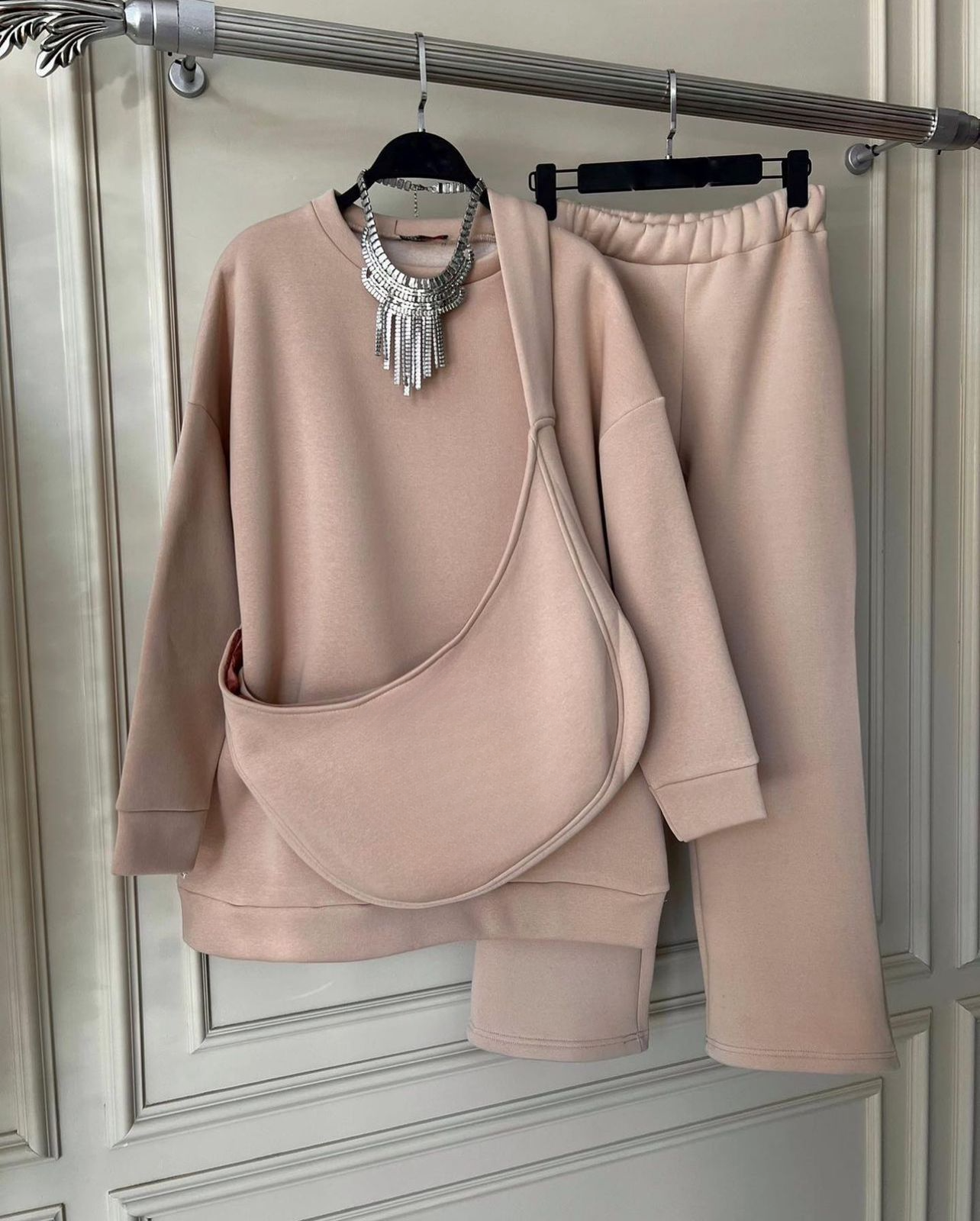 50% OFF | CH # 391 Miswah Carryall Winter Fleece Co Ords Set SweatShirt + Trouser + Bag