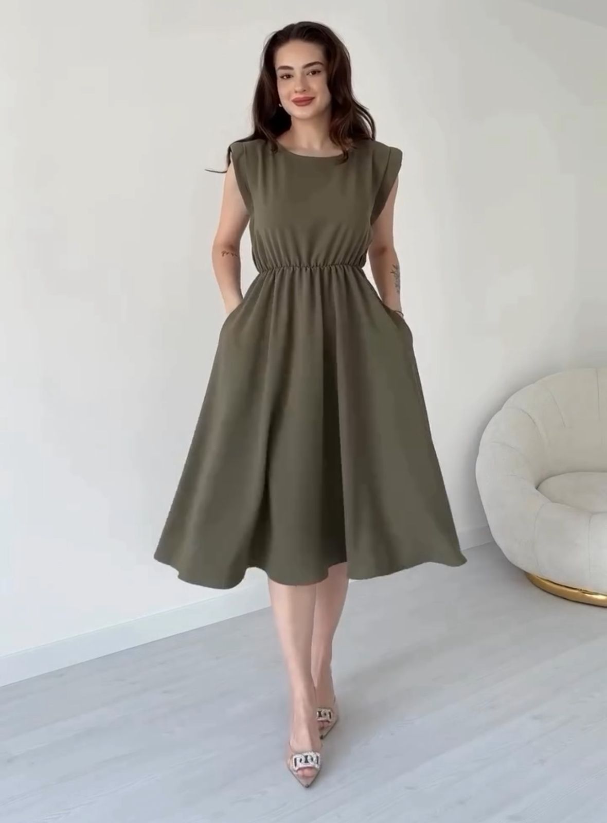 CH 566 Sleeveless Flared Midi Dress | Miswah