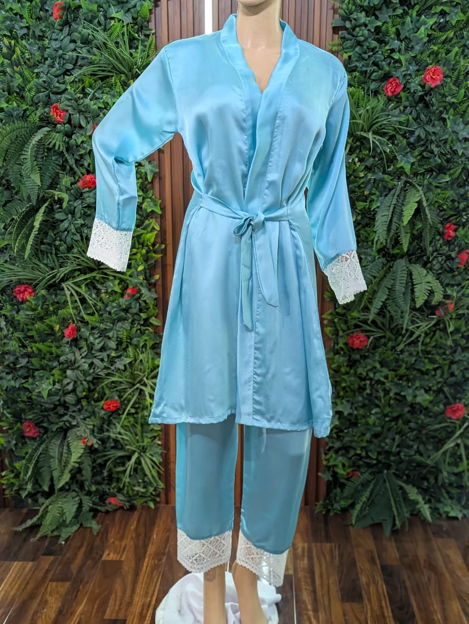 P71  Saimwear Silk Robe Gown & Trouser Nightwear