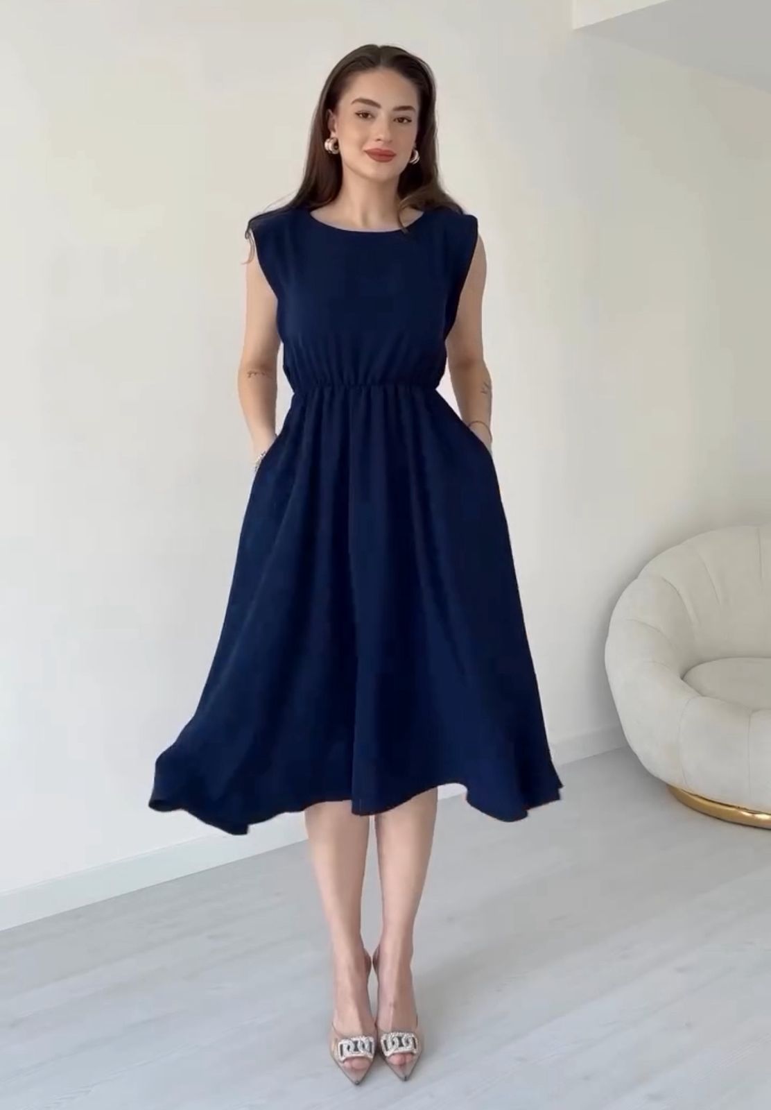 CH 566 Sleeveless Flared Midi Dress | Miswah